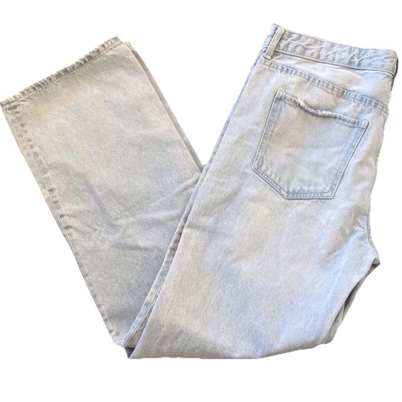 Bershka Loose Fit Straight Leg Light Wash Jeans, Women’s size 10 - Picture 8 of 14